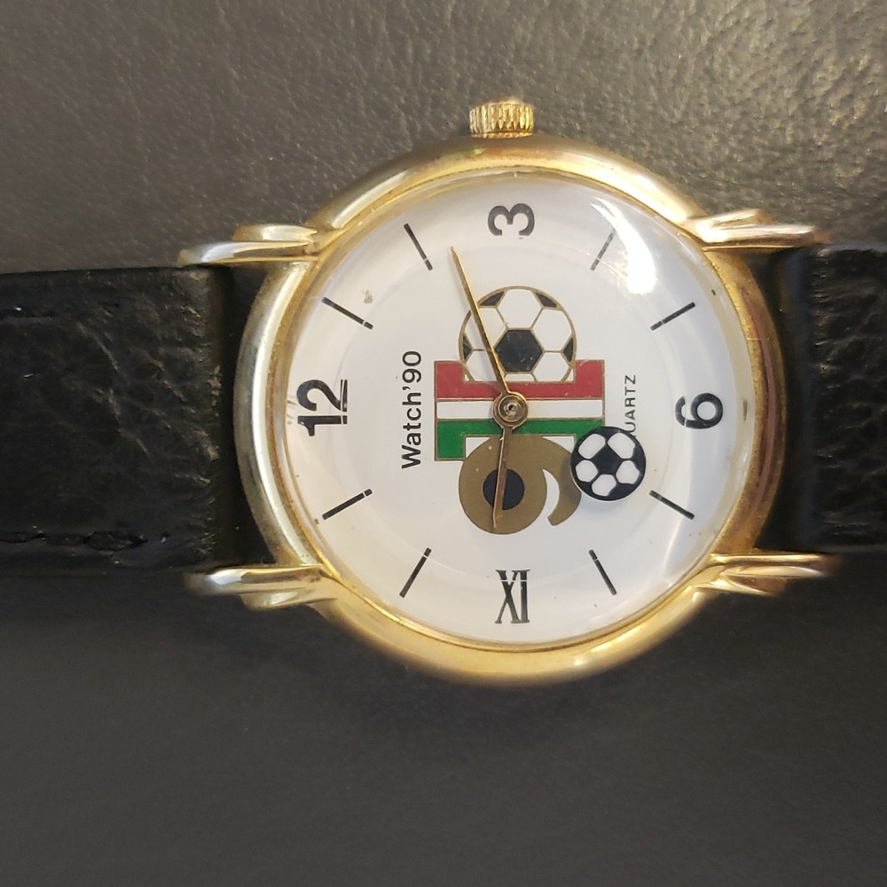 Quartz watch.